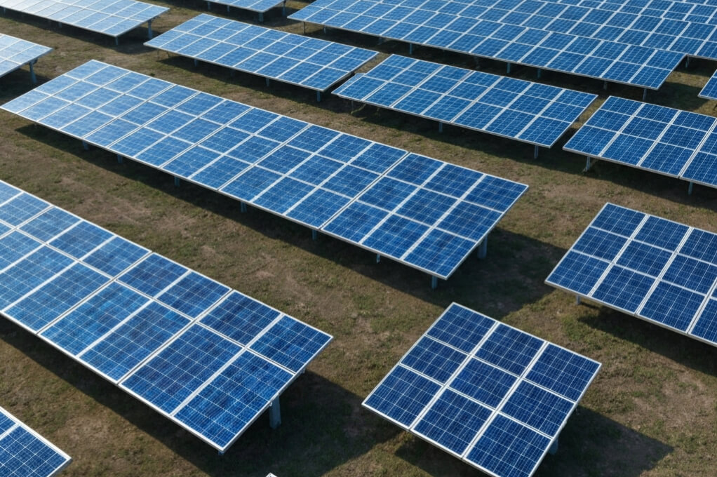 Utility Scale Solar Farm Utility Scale Solar Farm