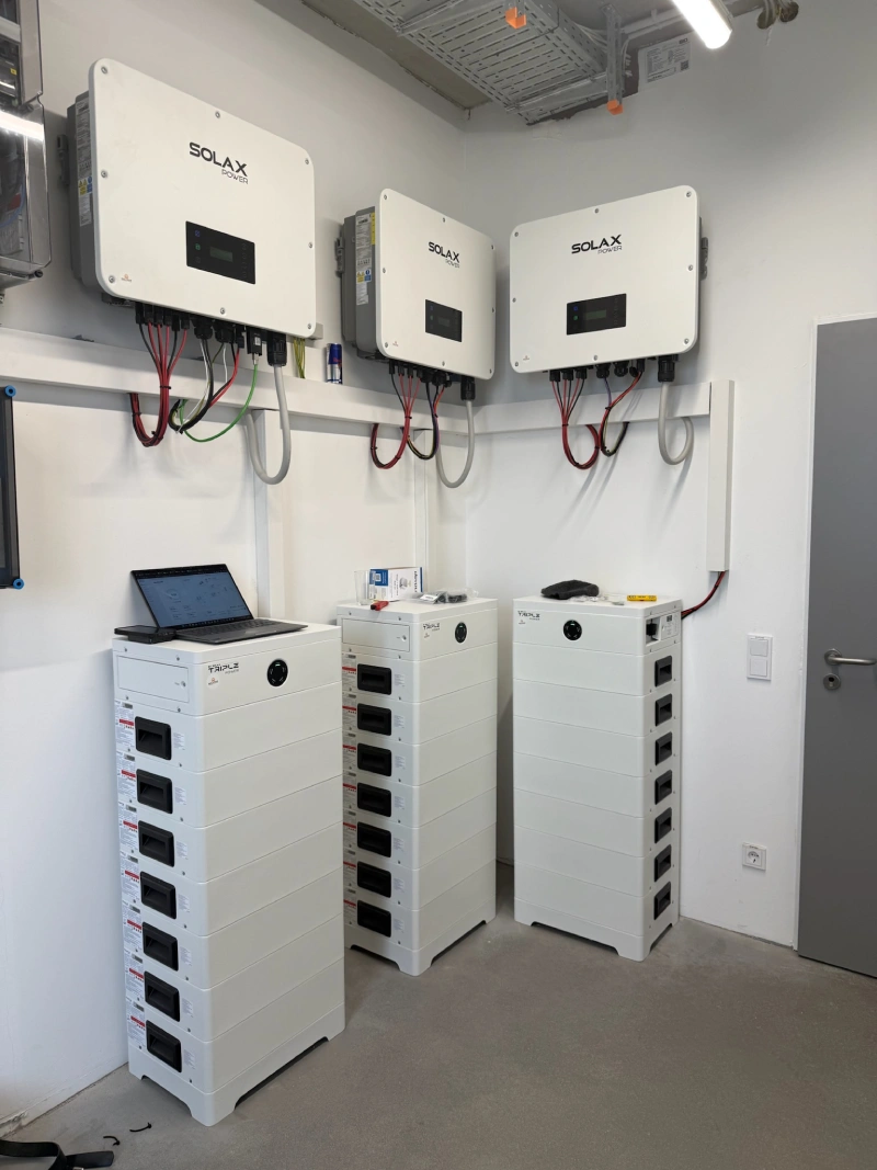 X3-Ultra Hybrid Inverters + HS25 Batteries